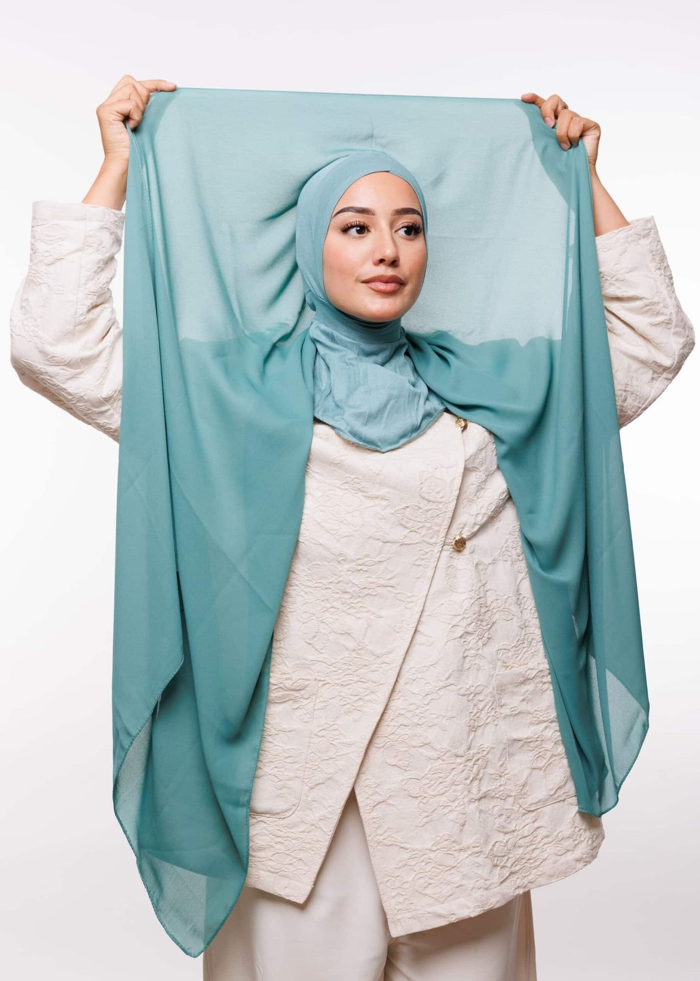 شال كريب حريري بالبوني "النينجا" - أخضر مائي