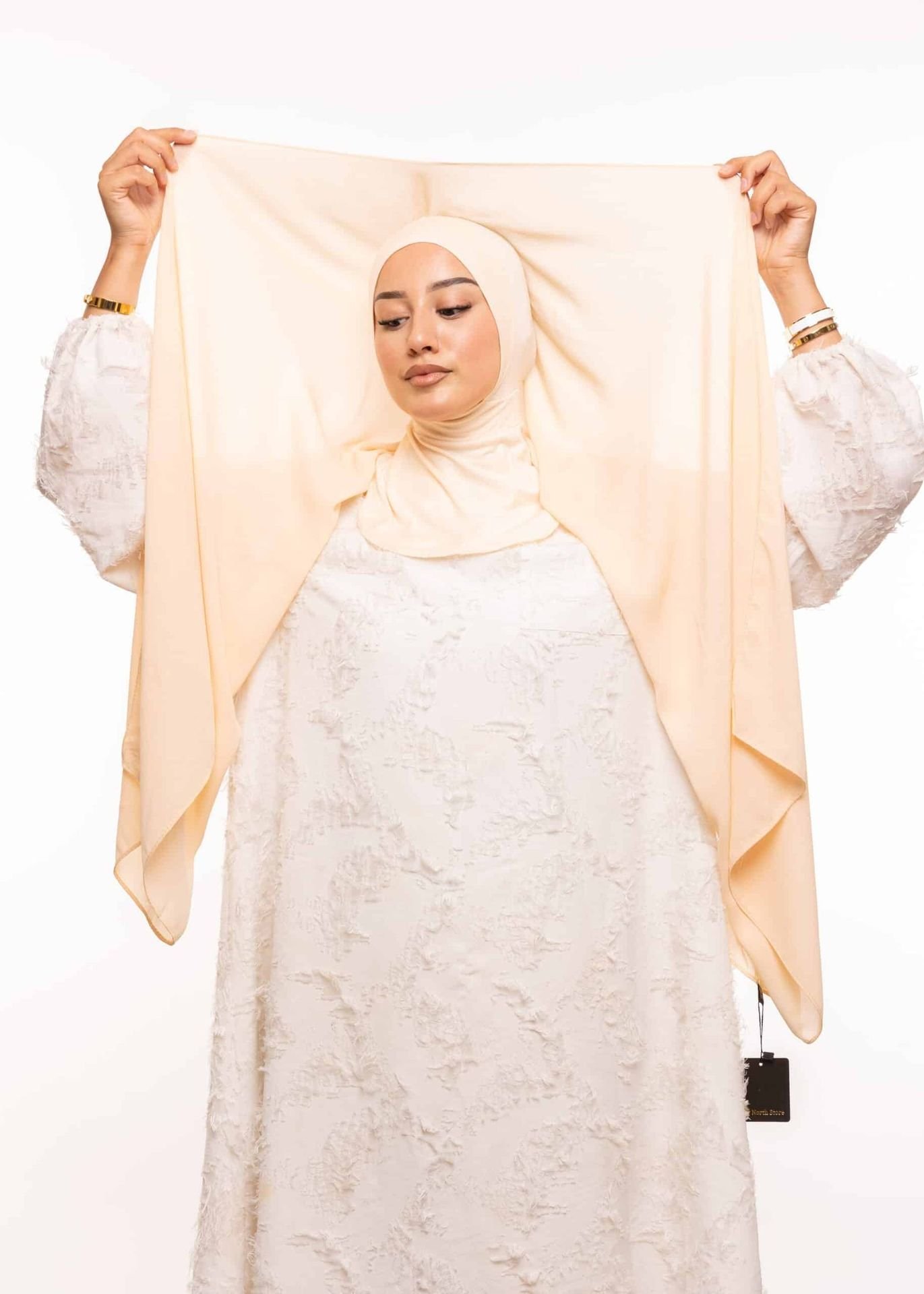 شال-كريب-حريري-بالبوني-النينجا-بيج-باستيل_All-حجاب-شال-كريب-حريري-بالبوني-النينجا_415_4.jpeg شال كريب حريري بالبوني "النينجا" - بيج باستيل