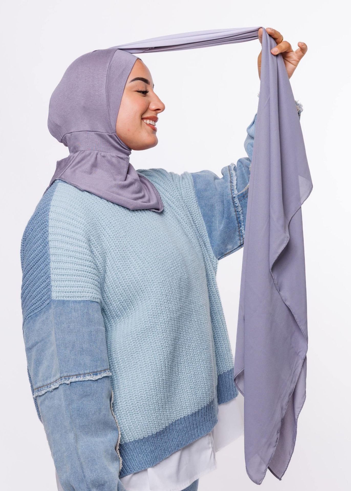 شال كريب حريري بالبوني " النينجا "  - رمادي