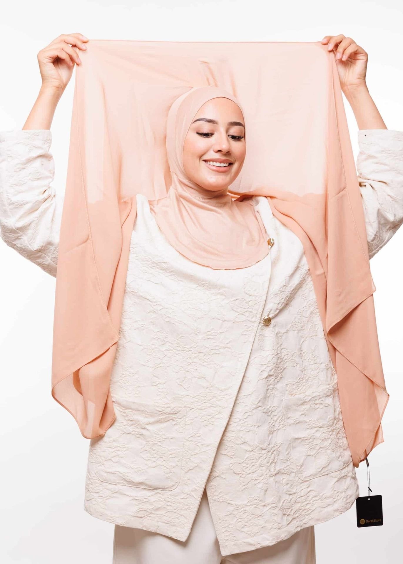 شال-كريب-حريري-بالبوني-النينجا-نحاسي-داكن_All-حجاب-شال-كريب-حريري-بالبوني-النينجا_482_4.jpeg شال كريب حريري بالبوني "النينجا" - نحاسي داكن